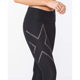 2XU Light Speed Mid-Rise Compression Tights legging compressif noir femme detail logo