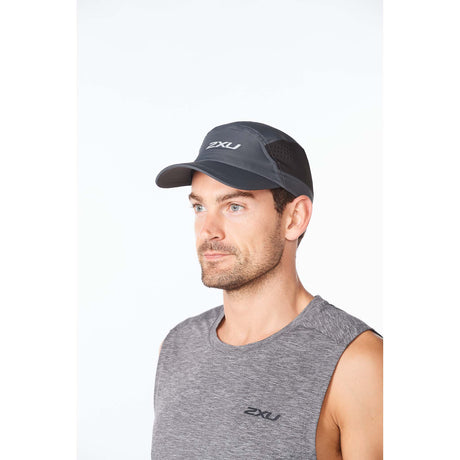 2XU casquette de course à pied unisexe Light Speed Cap turbulence noir lateral