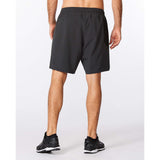 2XU Motion 8 Inch shorts de course à pied noir pour homme dos