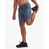 2XU Motion 8 Inch short de course à pied homme lateral- turbulence /harbor mist