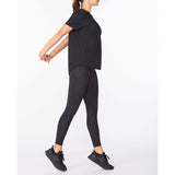 2XU Motion Mesh Tee t-shirt de course à pied noir pour femme lateral droit