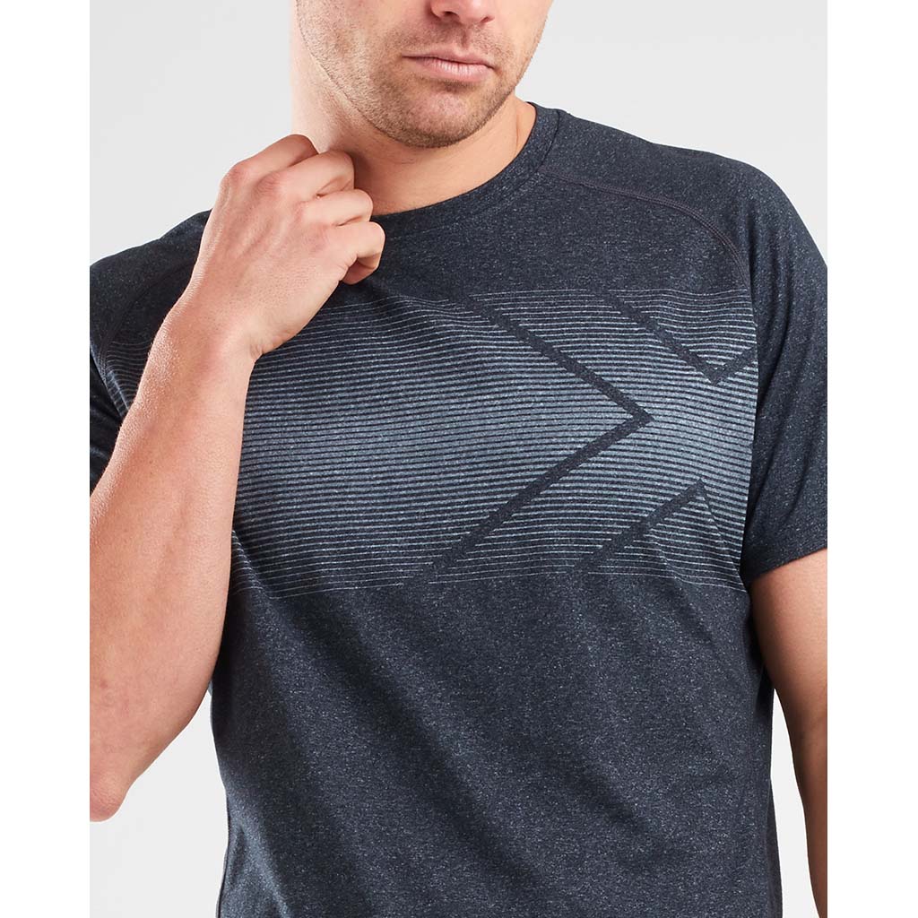 2XU Training T-shirt noir detail