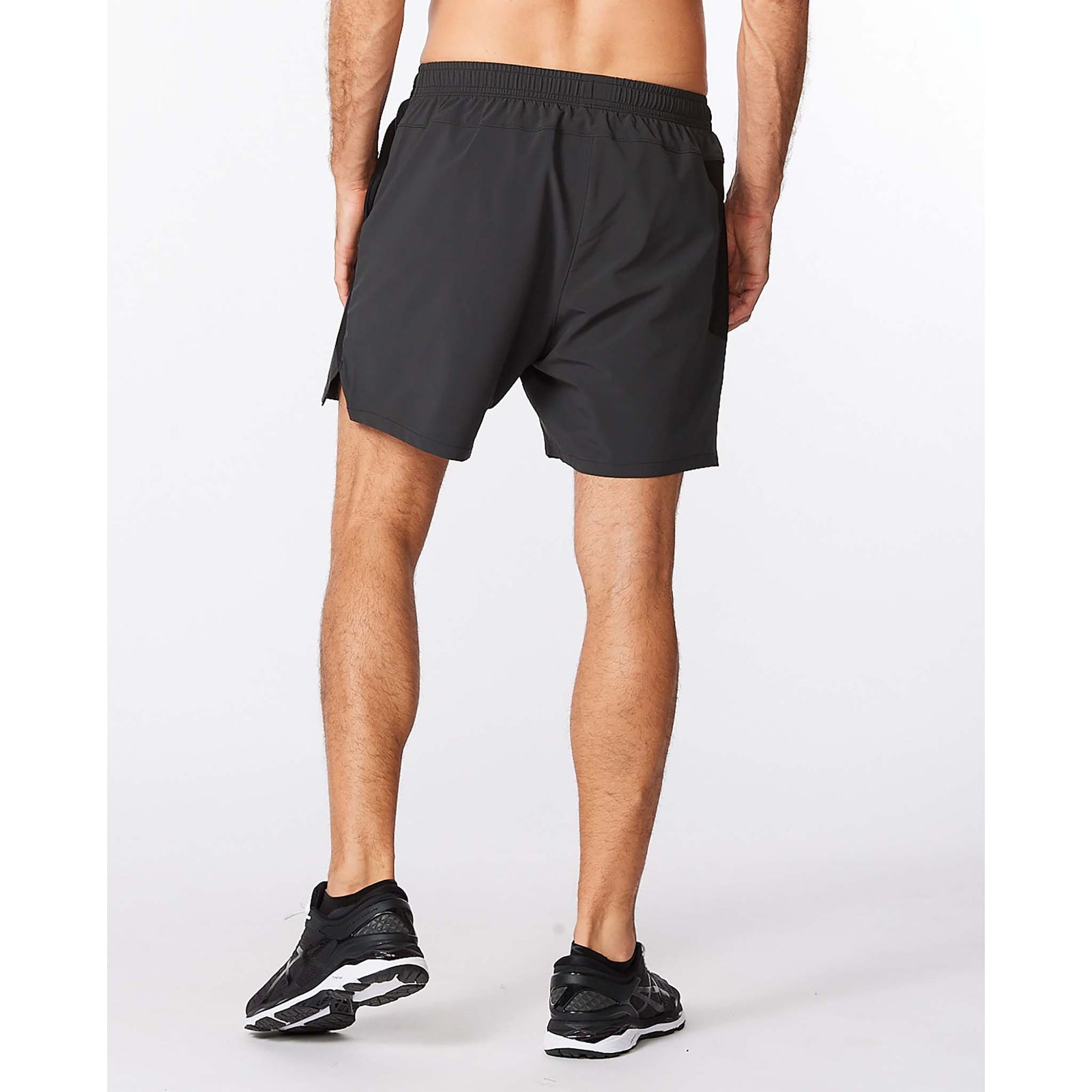 2XU 2XU Motion 6 Inch short de course à pied pour homme