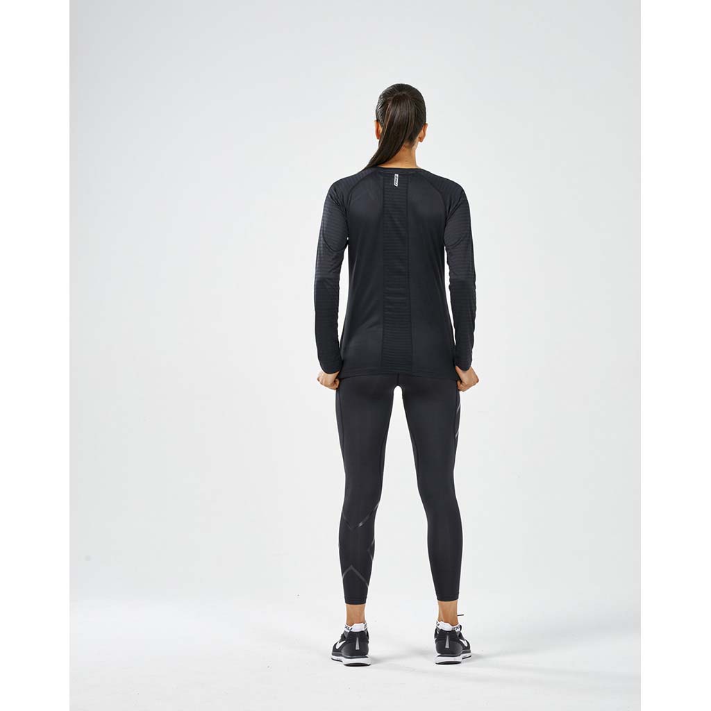 2XU XVent t-shirt de course a pied a manches longues noir pour femme rv2