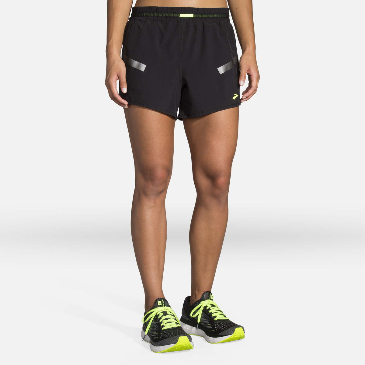 Brooks Carbonite 4-inch shorts de course à pied pour femme face 2
