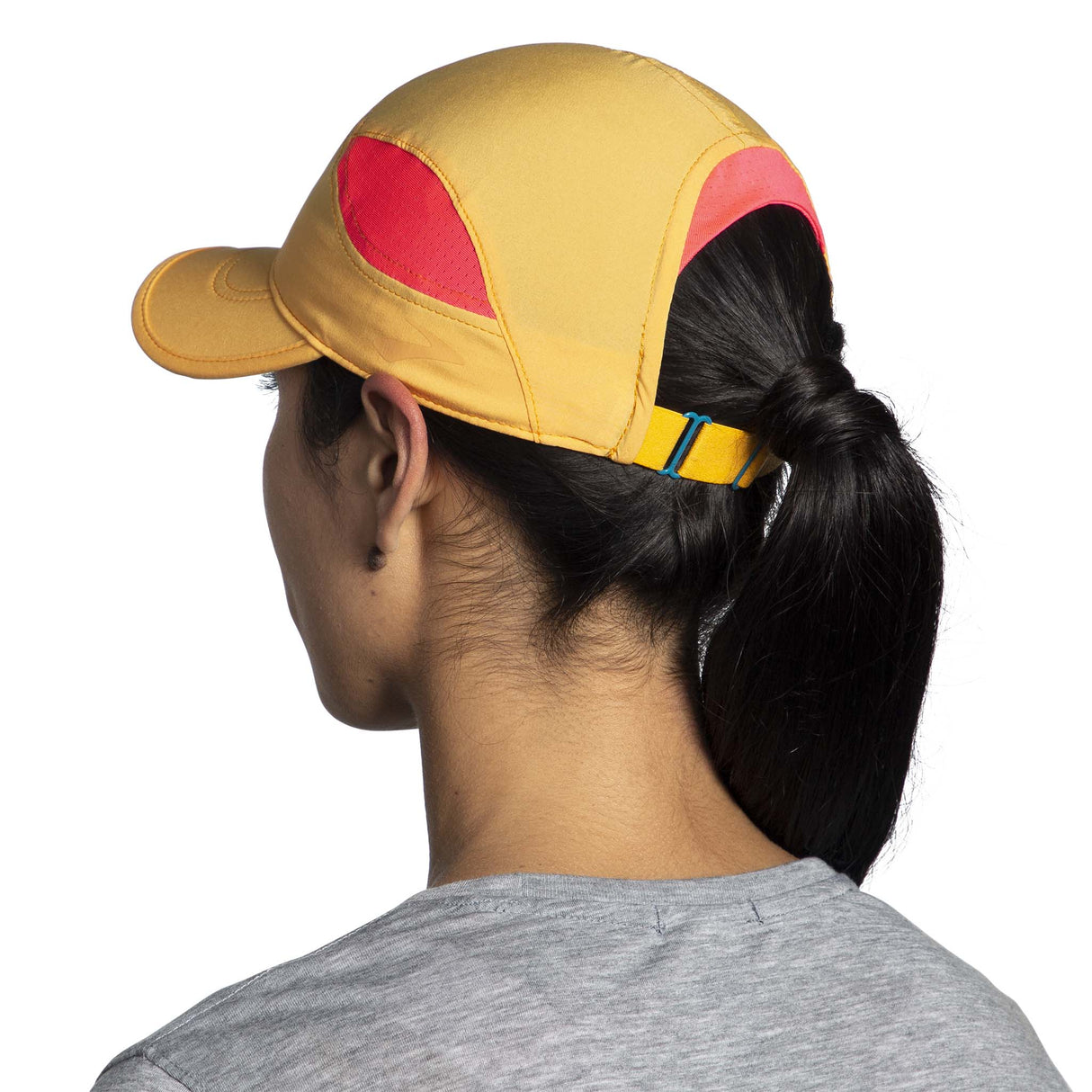 Brooks Chaser Hat casquette de course à pied unisexe dos - Sun Glow / Hyper Pink / Run Happy