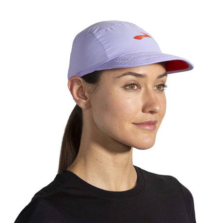 Brooks Lightweight Packable Hat casquette de course à pied violet face