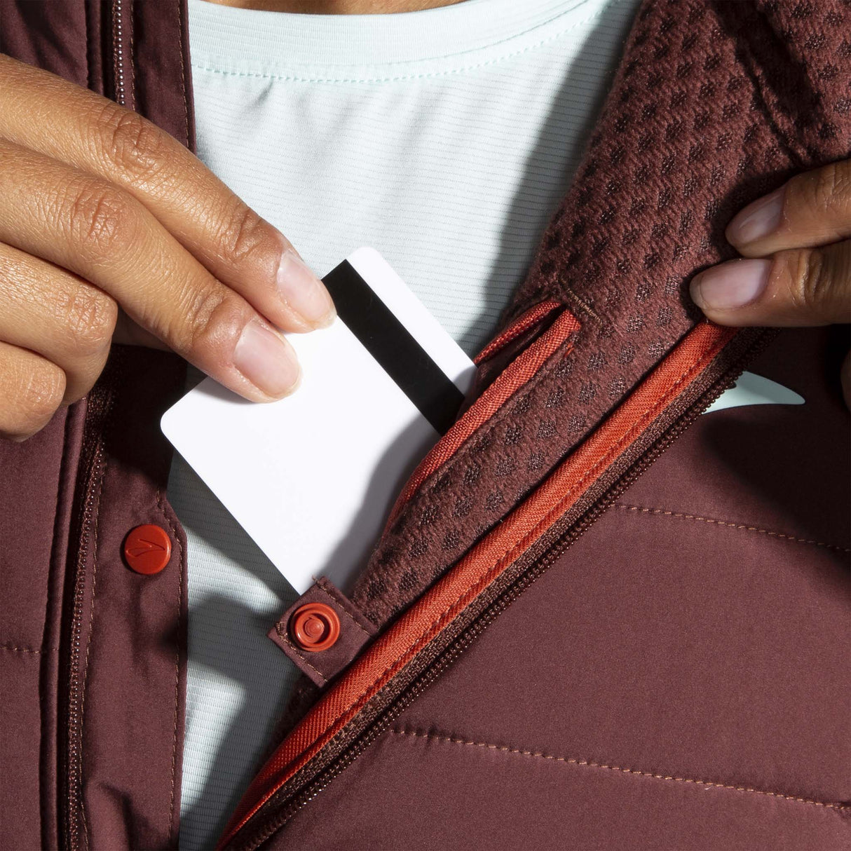Brooks Shield Hybrid Jacket 2.0 manteau de course à pied run raisin copper femme poche intérieure