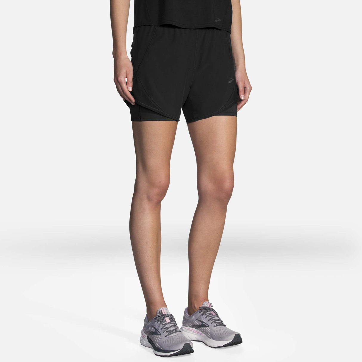 Brooks Brooks Chaser 5-inch 2-en-1 short de course à pied pour femme