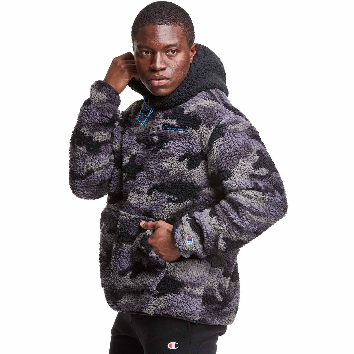 Champion sweatshirt Colorblocked Cozy High Pile AOP Hoodie pour homme - Camo Ammo Gravel