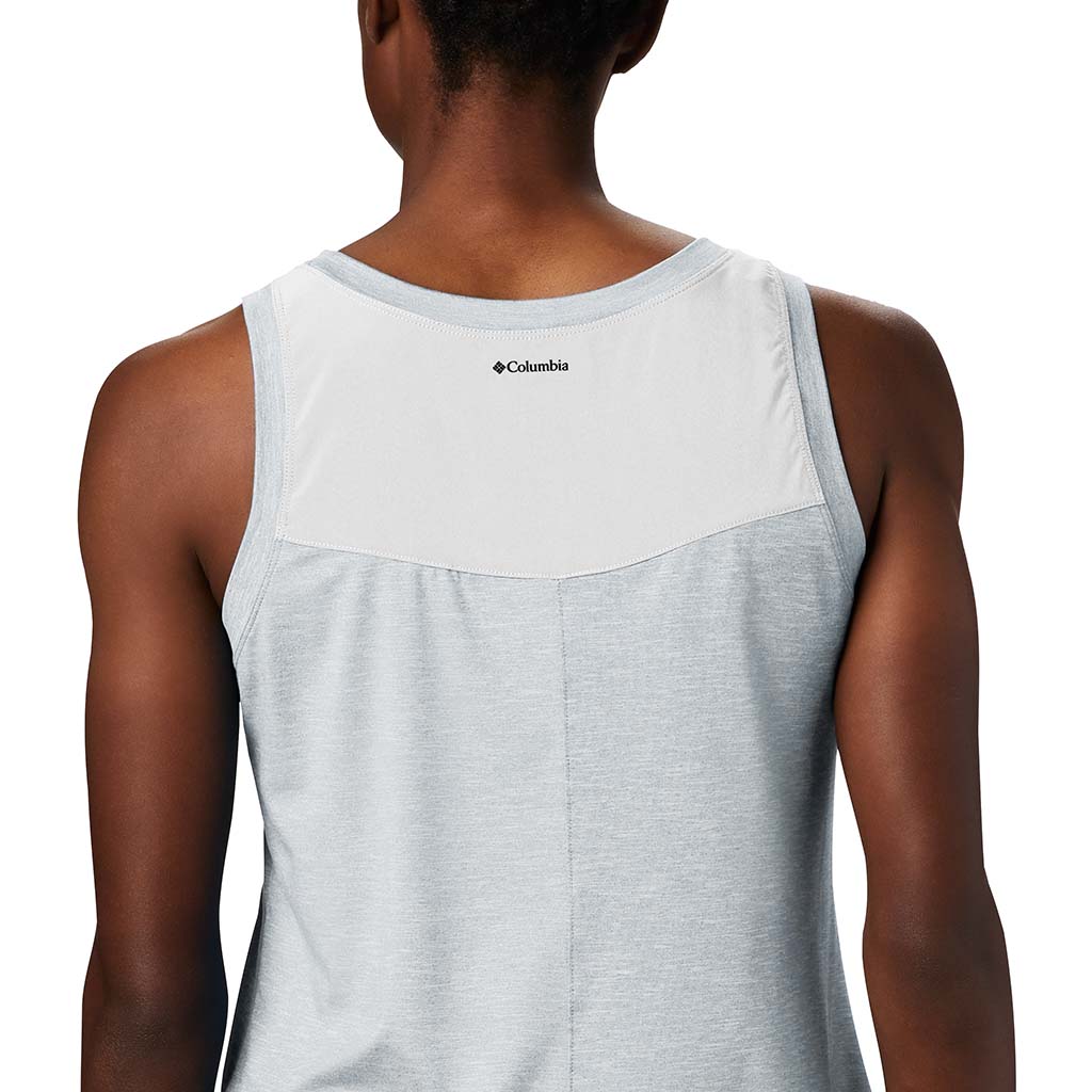 Columbia Place to Place tank top cirrus grey dos close up