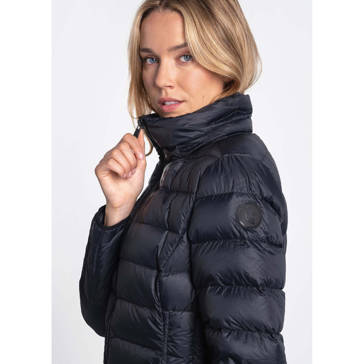 Lolë Claudia manteau long pour femme noir col