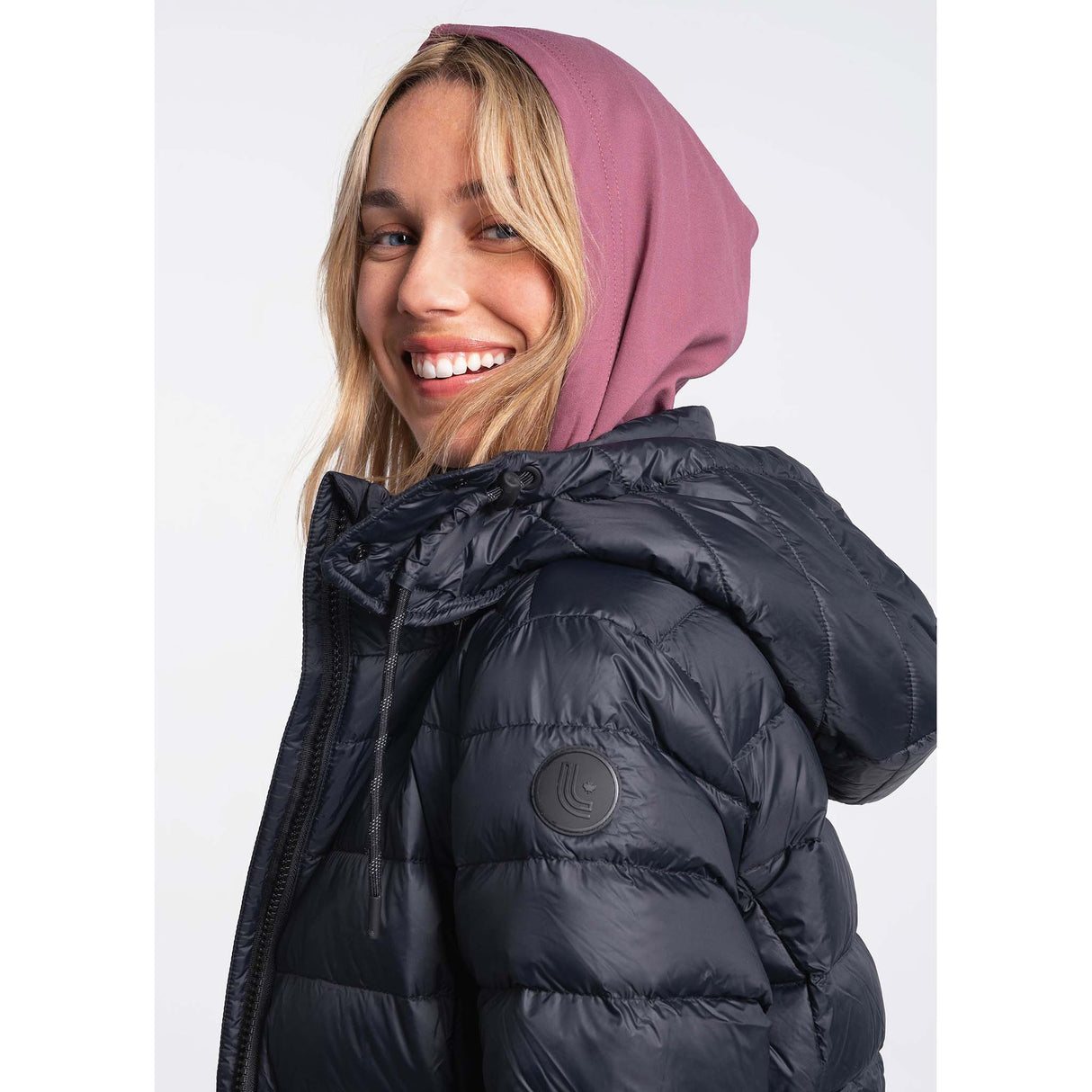 Lolë Emeline manteau en duvet avec capuchon pour femme - noir col