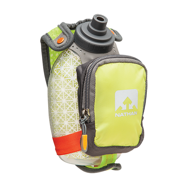 Flacon sport isolé Nathan QuickShot Plus jaune handheld sports hydration flask Soccer Sport Fitness