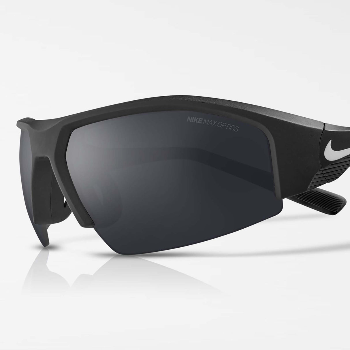 Nike Skylon Ace 22 lunettes de soleil sport noir mat gris foncé verre