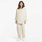 Puma Classics Relaxed Jogger blanc modèle