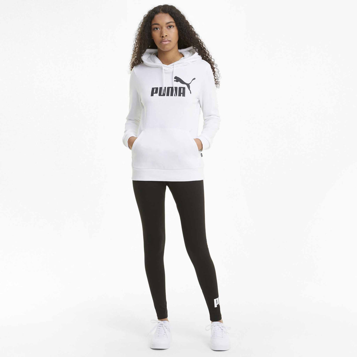 Puma sweatshirt ESS Logo Hoodie TR pour femme Blanc modèle 2