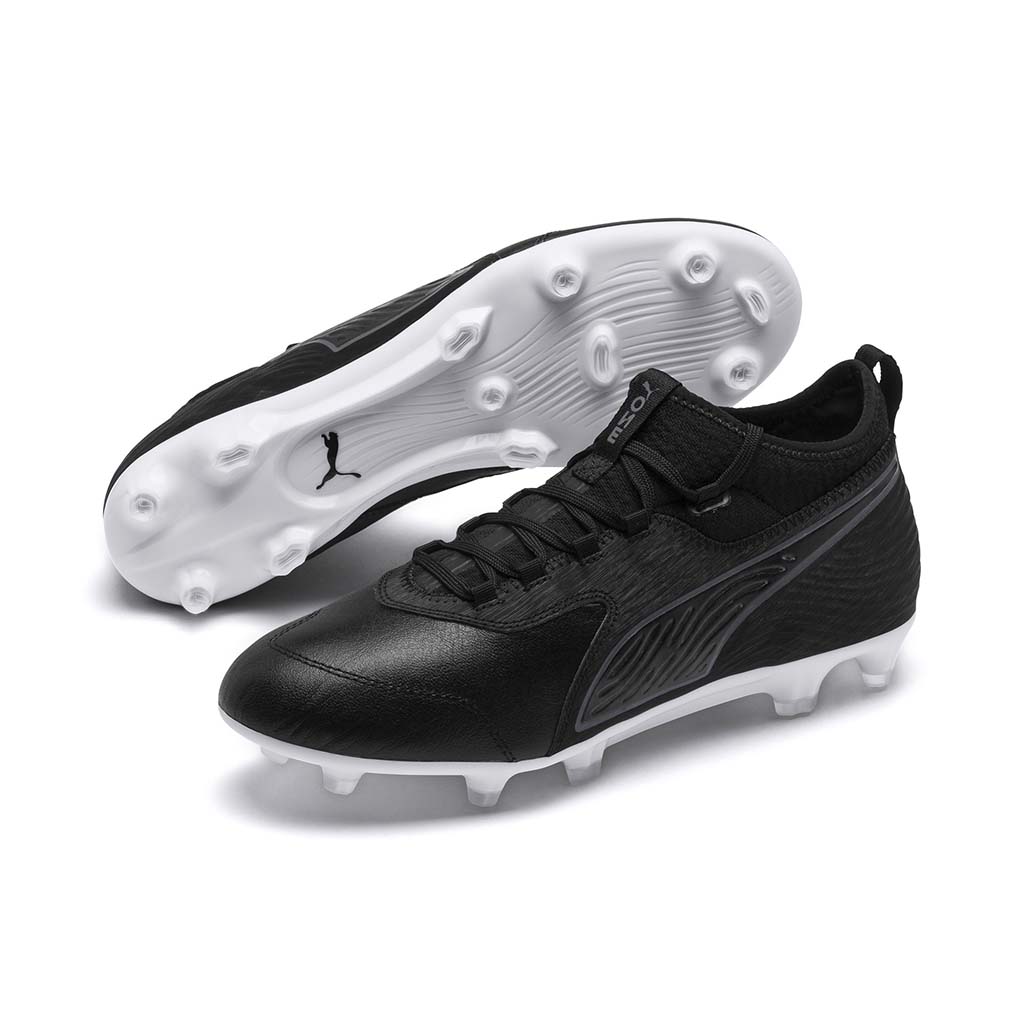 Puma One 19.3 FG chaussure de soccer noir paire
