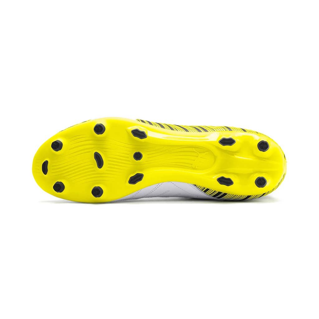 Puma One 5.3 FG souliers de soccer a crampon blanc noir jaune semelle