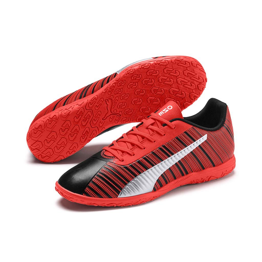 Puma One 5.4 IT Futsal chaussures de soccer interieur paire