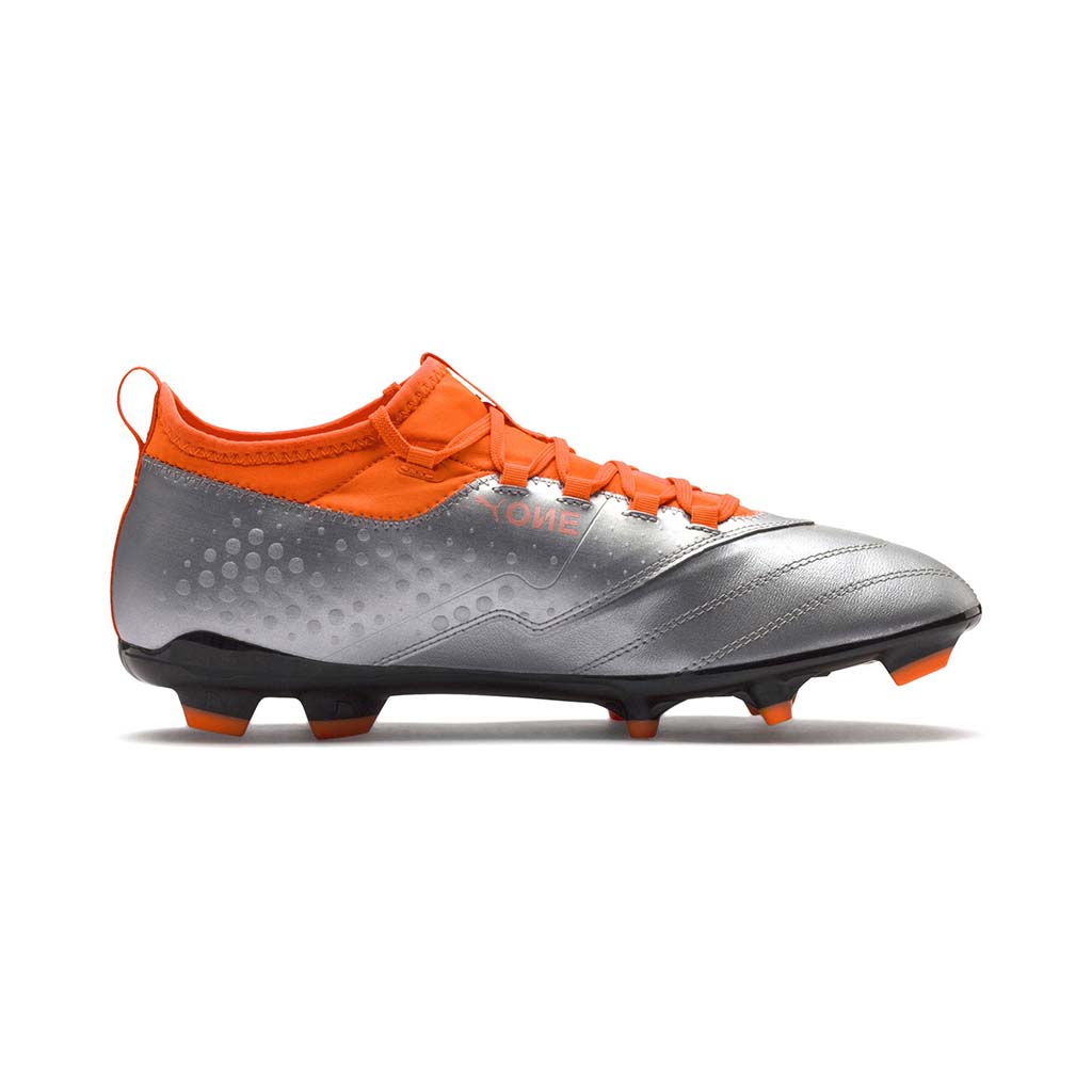 Puma One 3 Leather FG chaussure de soccer cuir lv