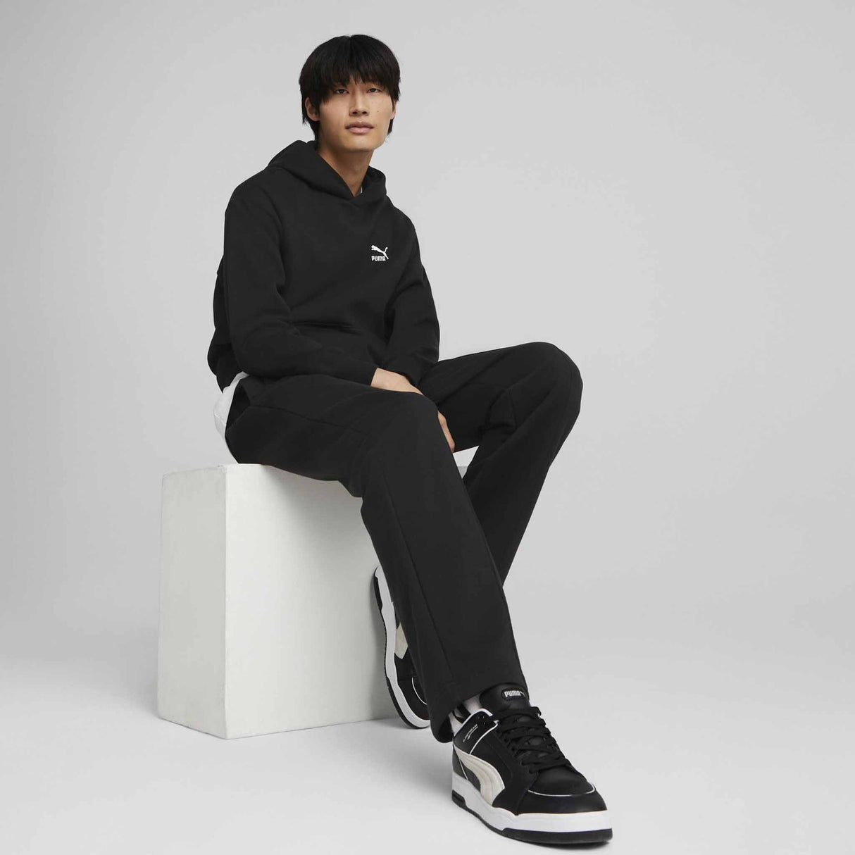 Puma Puma Classics Relaxed Hoodie chandail à capuche molletonné pour homme