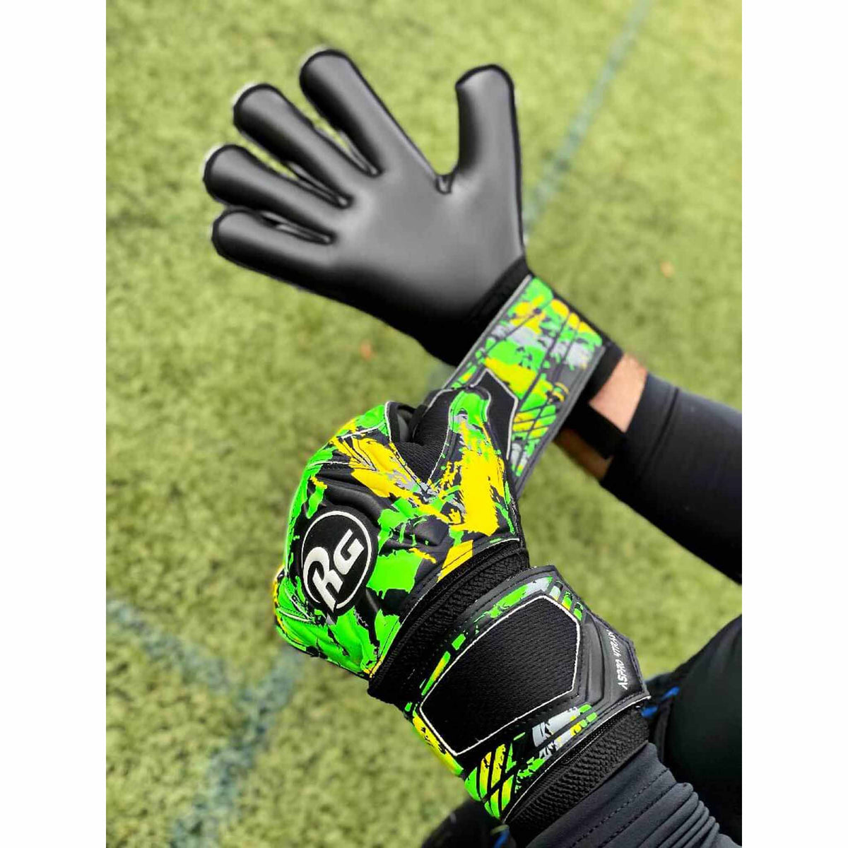 RG Aspro 4TRAIN gants de gardien de but de soccer - paumes