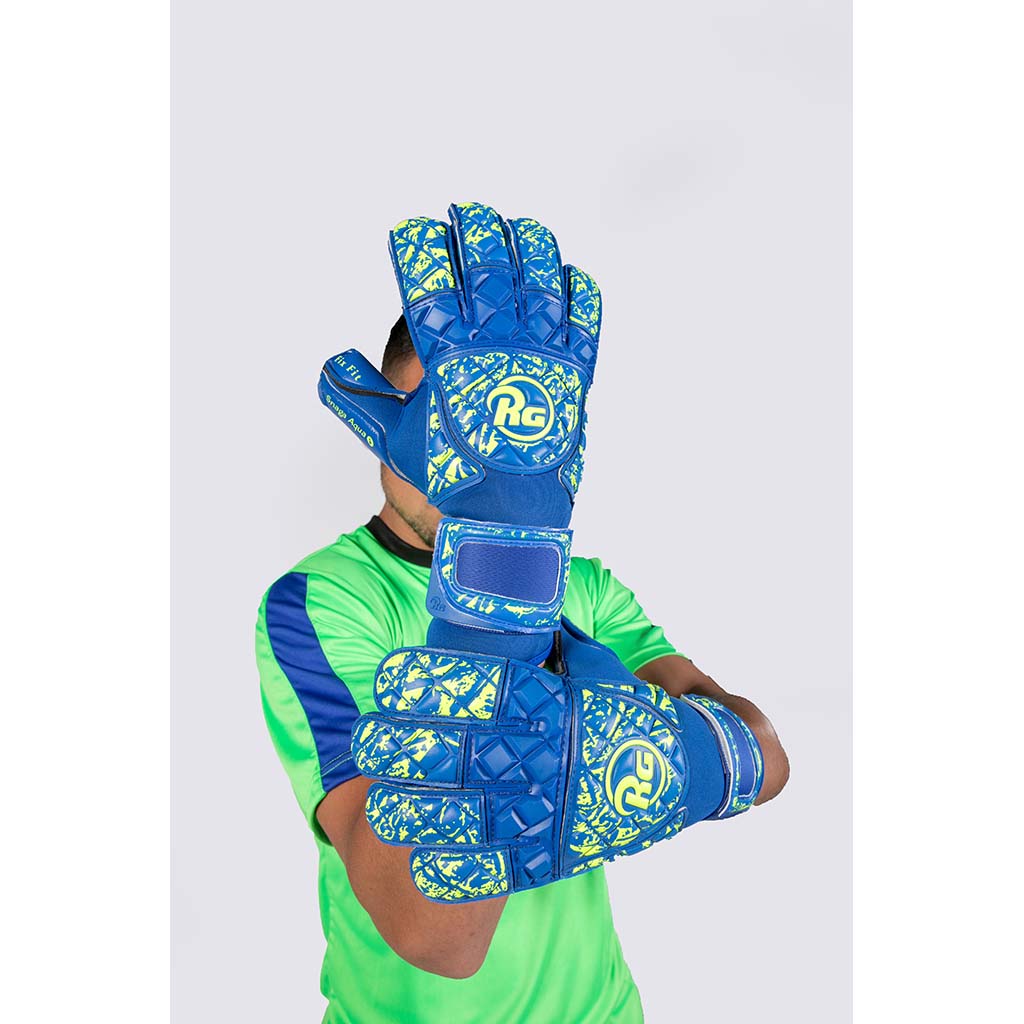 RG Goalkeeper Snaga Aqua soccer gloves lv2
