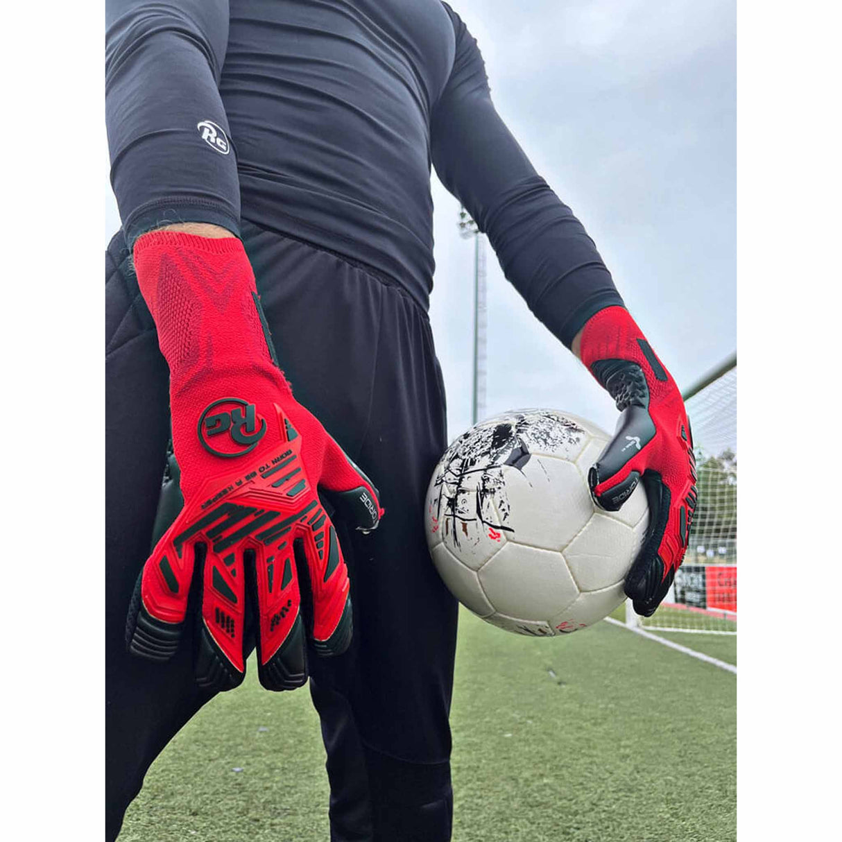 RG Goalkeeper Gloves Toride Gants de gardien de but de soccer - Rouge / Noir