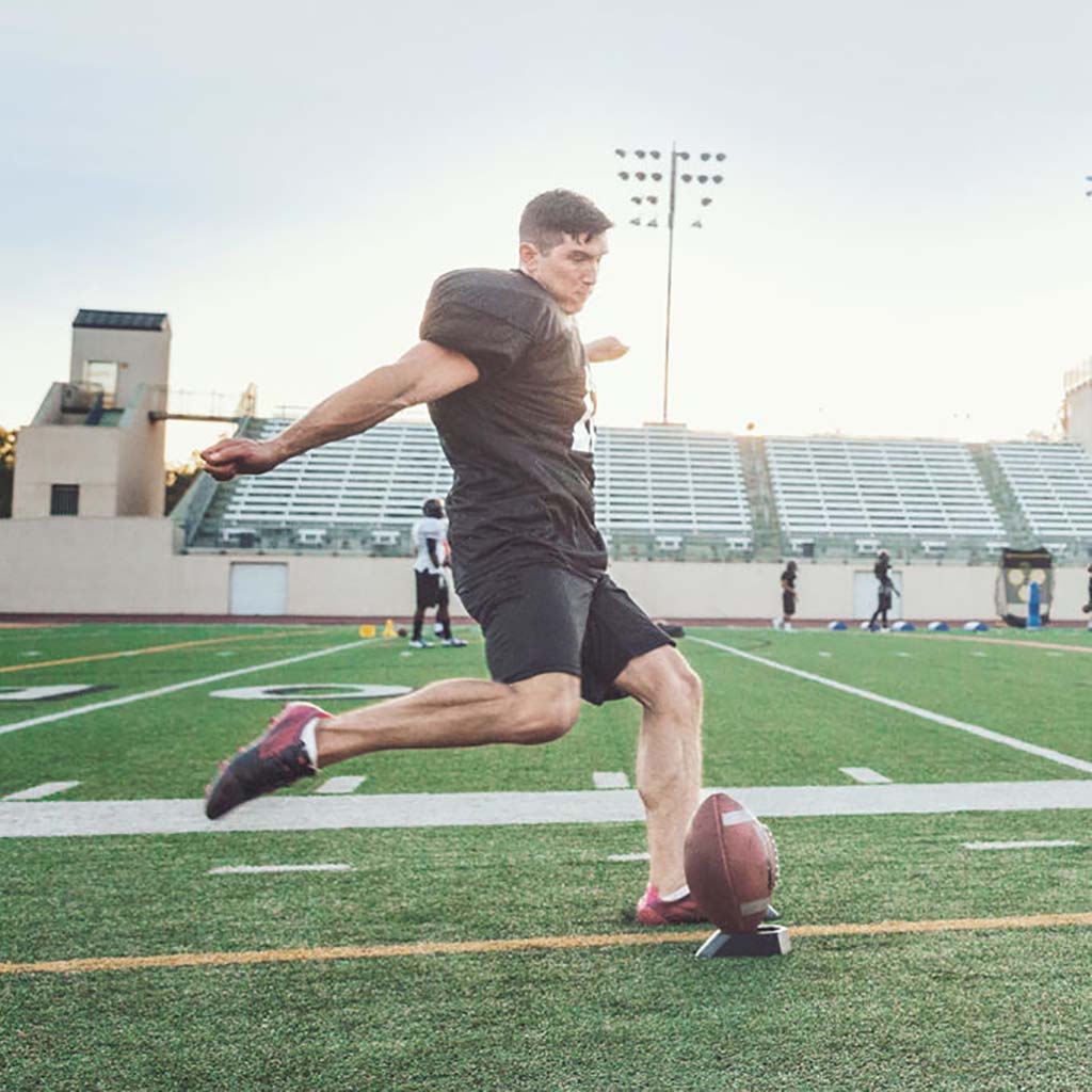 SKLZ Universal Kicking Tee de botté d&#39;envoi ajustable de football live