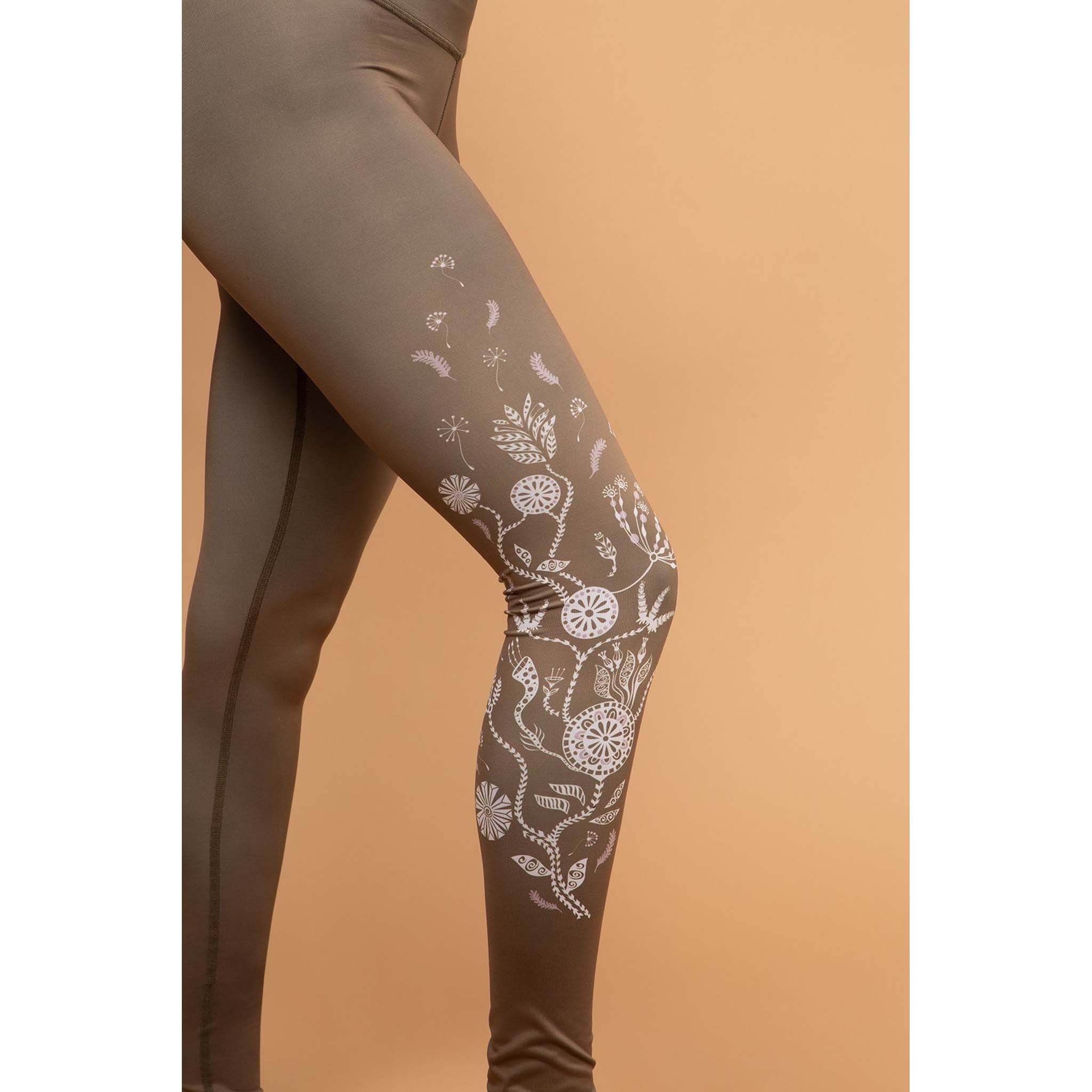 high waist enchanted forest legging legging rose buddha sauge detail