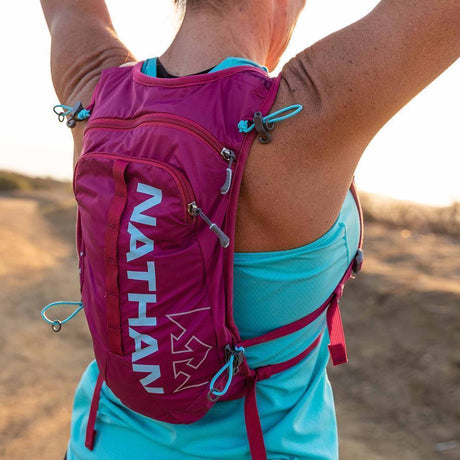 Nathan TrailMix 7L veste d'hydratation de course à pied pour femme dos